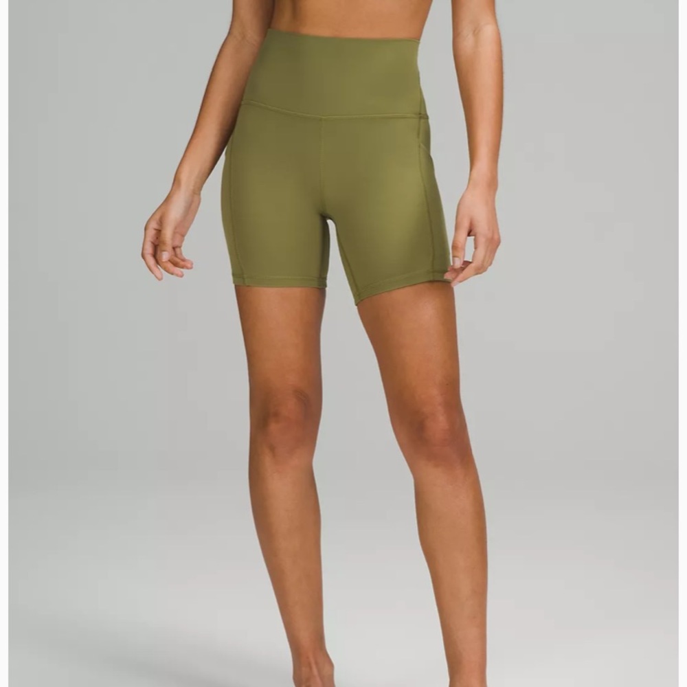 Lulu Align High-Rise Shorts with Pockets 6”
